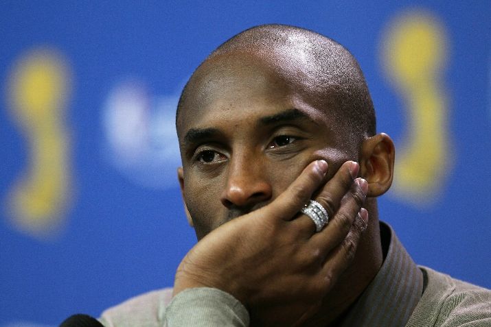 Lakers down 5, Ron Artest